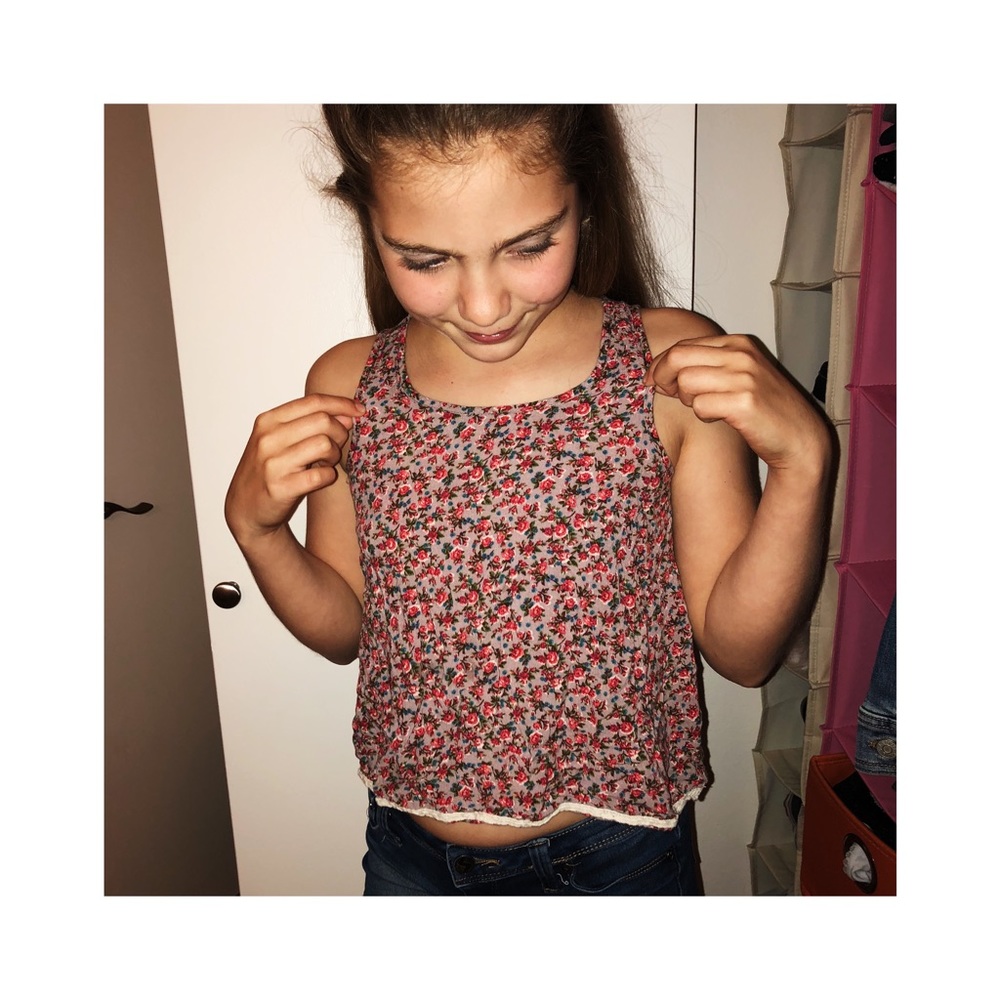 •Full tilt flower crop top